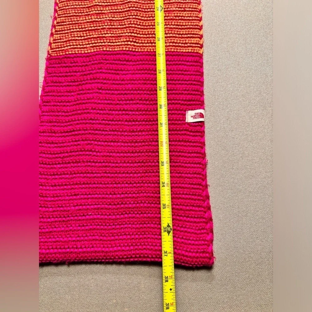 The North Face multicoloured knit infinity scarf - Picture 8 of 9